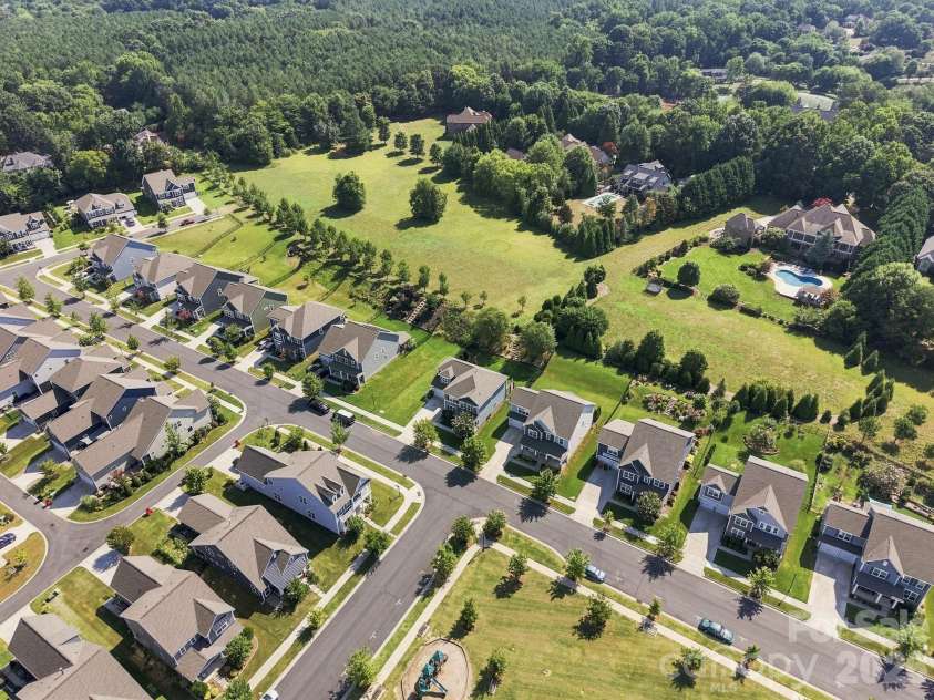 445 Hudson Place, Davidson, NC 28036.  MLS# CAR4407866, YatesRealty ID 40558. 