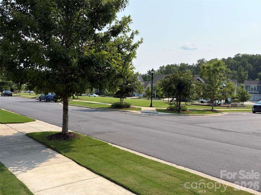 445 Hudson Place, Davidson, NC 28036.  MLS# CAR4407866, YatesRealty ID 40558. 