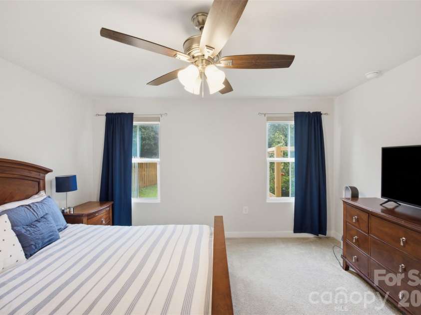 4104 Mackinnon Drive, Charlotte, NC 28214.  MLS# CAR4408194, YatesRealty ID 40559. 