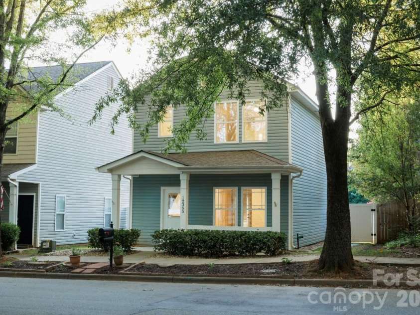 12355 Walden Lea Drive, Huntersville, NC 28078.  MLS# CAR4407832, YatesRealty ID 40560. 