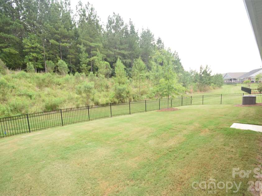9654 Liberty Hill Drive, Mint Hill, NC 28227.  MLS# CAR4408915, YatesRealty ID 40562. 