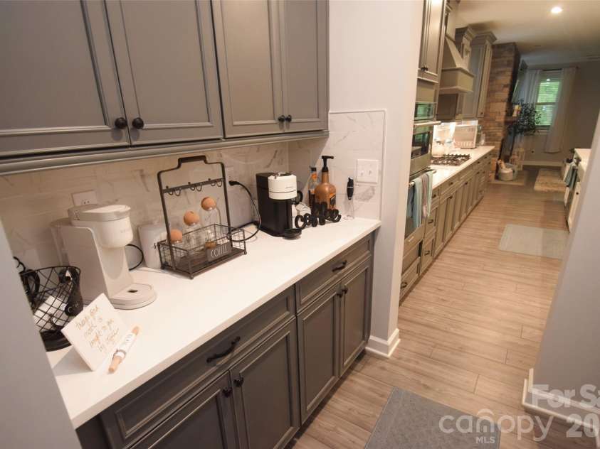 9654 Liberty Hill Drive, Mint Hill, NC 28227.  MLS# CAR4408915, YatesRealty ID 40562. 