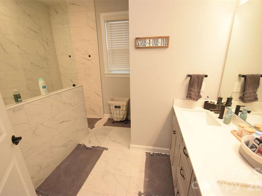 9654 Liberty Hill Drive, Mint Hill, NC 28227.  MLS# CAR4408915, YatesRealty ID 40562. 