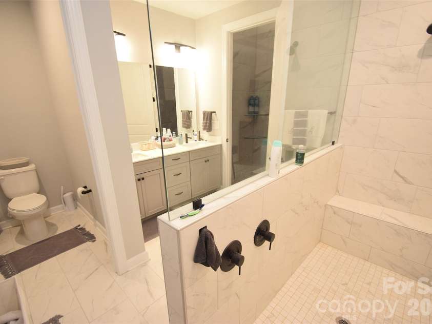 9654 Liberty Hill Drive, Mint Hill, NC 28227.  MLS# CAR4408915, YatesRealty ID 40562. 