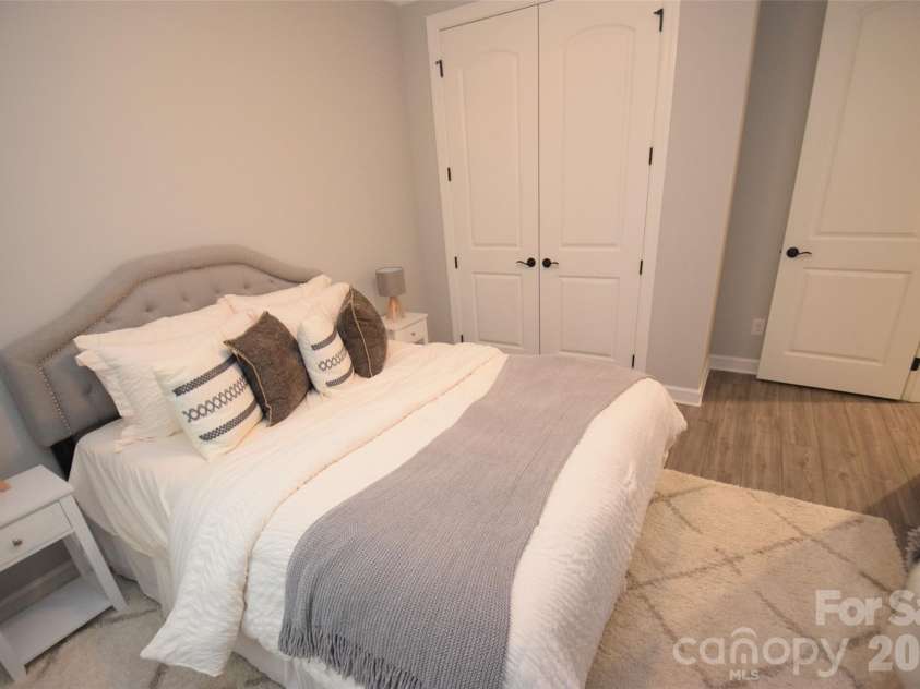 9654 Liberty Hill Drive, Mint Hill, NC 28227.  MLS# CAR4408915, YatesRealty ID 40562. 