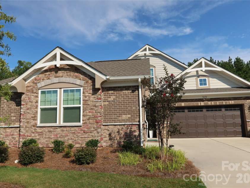 9654 Liberty Hill Drive, Mint Hill, NC 28227.  MLS# CAR4408915, YatesRealty ID 40562. 