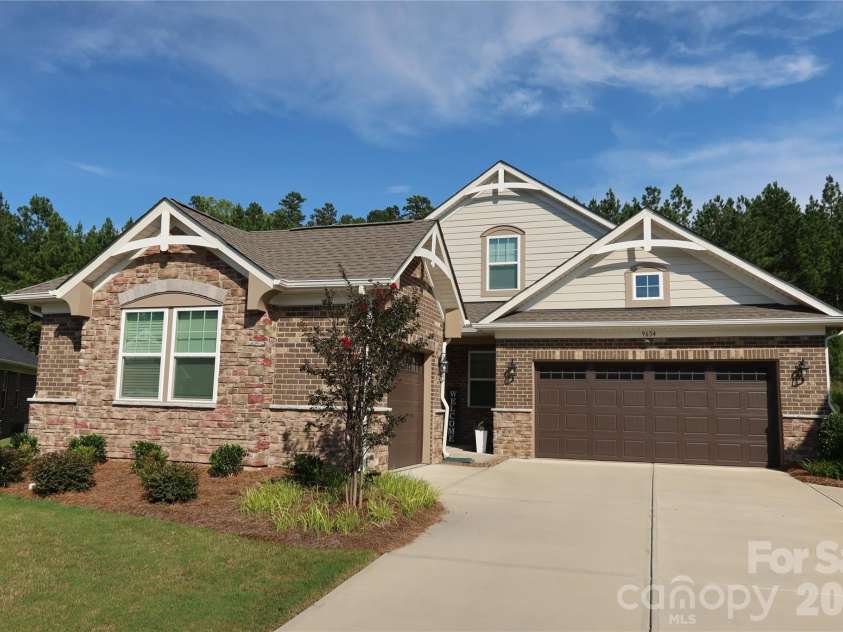 9654 Liberty Hill Drive, Mint Hill, NC 28227.  MLS# CAR4408915, YatesRealty ID 40562. 