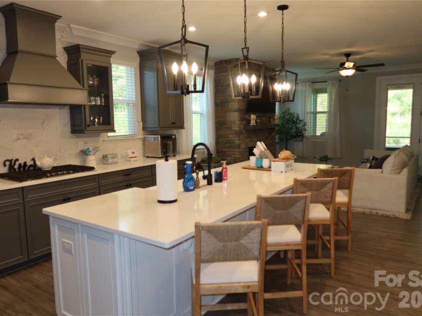 9654 Liberty Hill Drive, Mint Hill, NC 28227.  MLS# CAR4408915, YatesRealty ID 40562. 