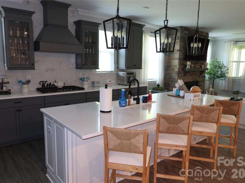 9654 Liberty Hill Drive, Mint Hill, NC 28227.  MLS# CAR4408915, YatesRealty ID 40562. 