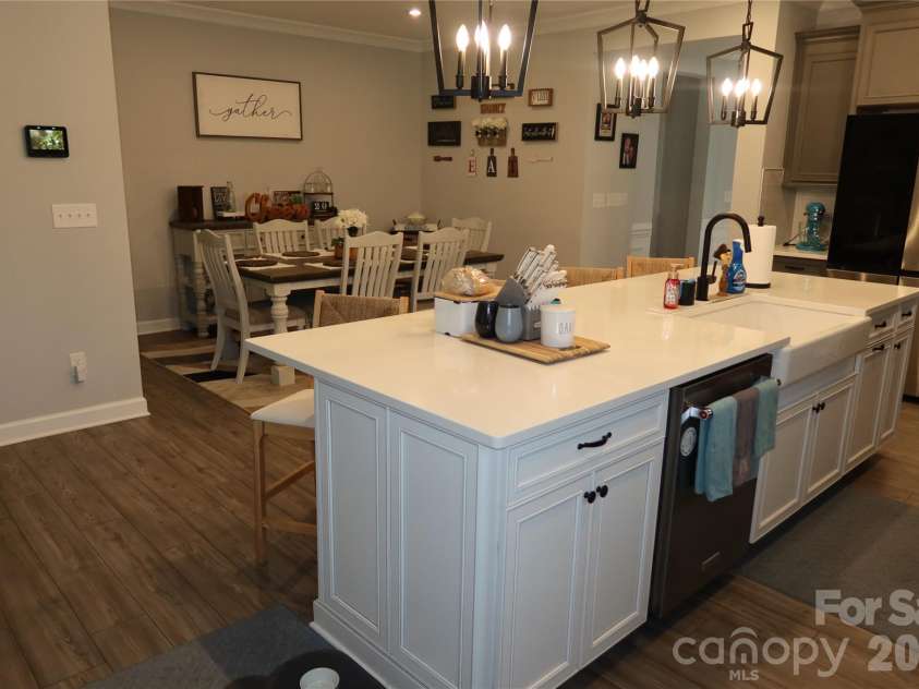 9654 Liberty Hill Drive, Mint Hill, NC 28227.  MLS# CAR4408915, YatesRealty ID 40562. 