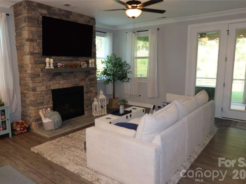 9654 Liberty Hill Drive, Mint Hill, NC 28227.  MLS# CAR4408915, YatesRealty ID 40562. 
