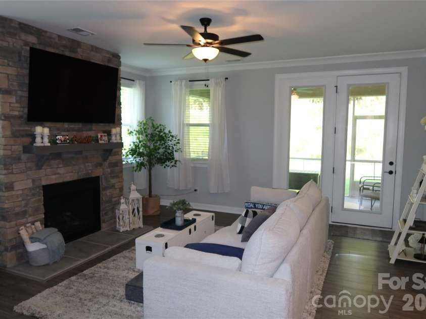 9654 Liberty Hill Drive, Mint Hill, NC 28227.  MLS# CAR4408915, YatesRealty ID 40562. 
