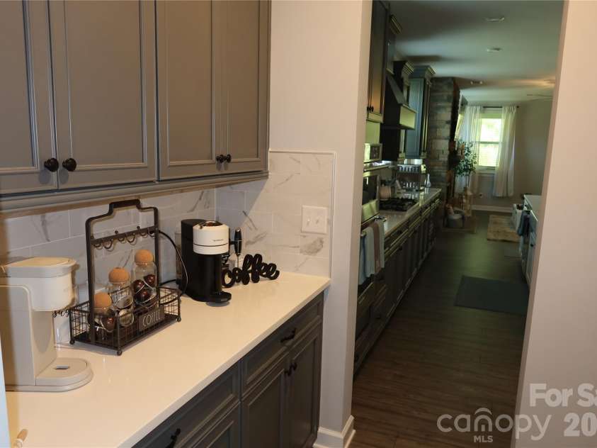 9654 Liberty Hill Drive, Mint Hill, NC 28227.  MLS# CAR4408915, YatesRealty ID 40562. 
