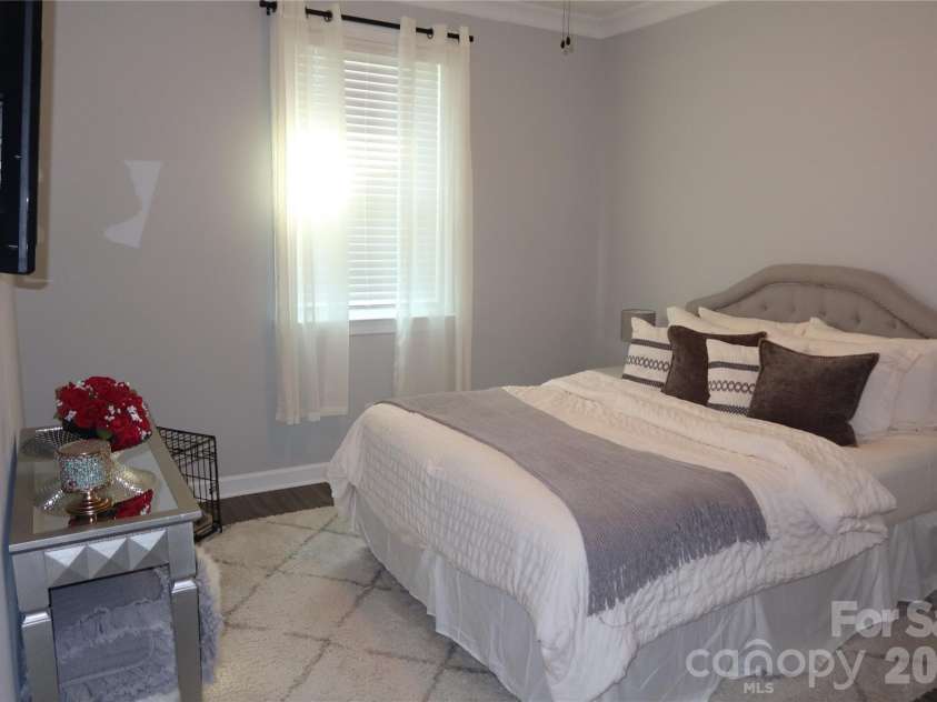 9654 Liberty Hill Drive, Mint Hill, NC 28227.  MLS# CAR4408915, YatesRealty ID 40562. 