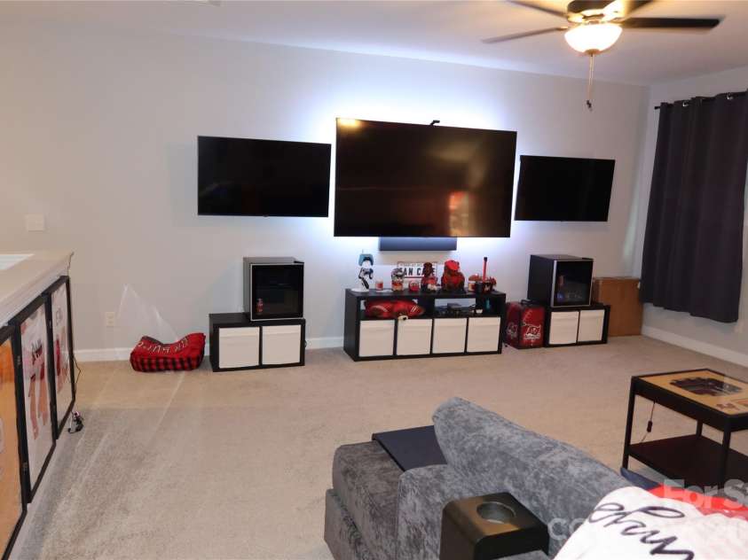 9654 Liberty Hill Drive, Mint Hill, NC 28227.  MLS# CAR4408915, YatesRealty ID 40562. 