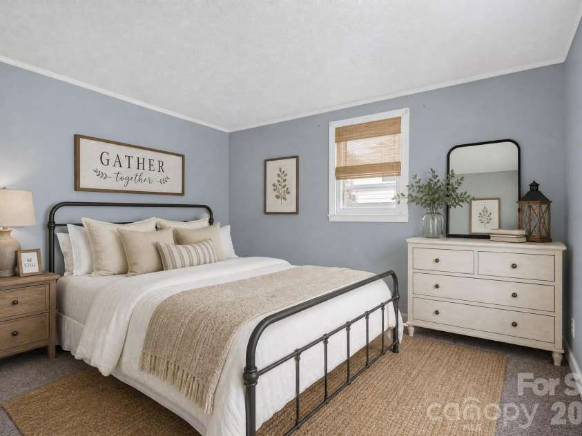 607 Texas Trail, Dallas, NC 28034.  MLS# CAR4409810, YatesRealty ID 40564. 