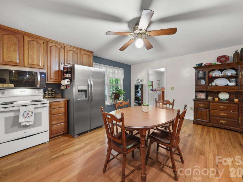 832 Old Cedar Circle, York, SC 29745.  MLS# CAR4407184, YatesRealty ID 40566. 