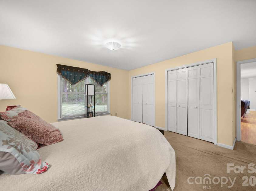 832 Old Cedar Circle, York, SC 29745.  MLS# CAR4407184, YatesRealty ID 40566. 