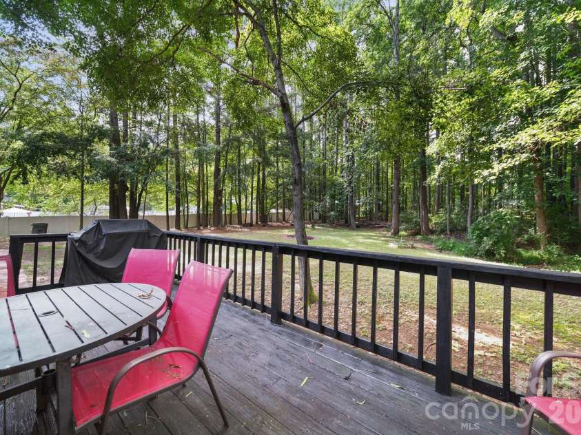 832 Old Cedar Circle, York, SC 29745.  MLS# CAR4407184, YatesRealty ID 40566. 