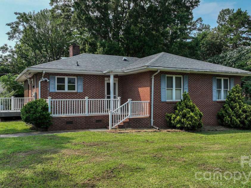 24747 Millingport Road, Locust, NC 28097.  MLS# CAR4407883, YatesRealty ID 40567. 