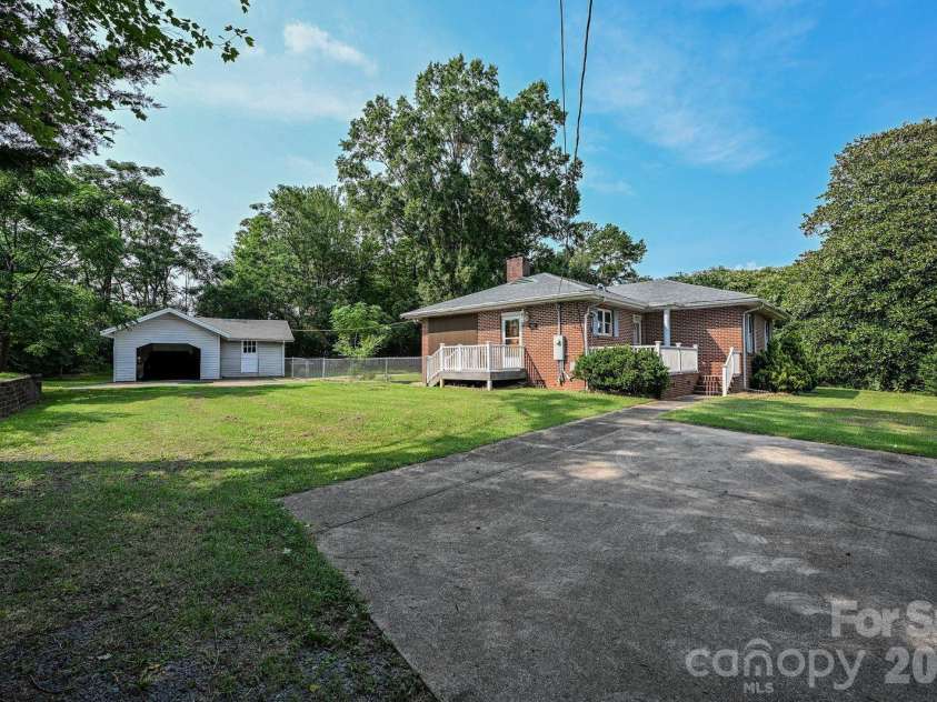 24747 Millingport Road, Locust, NC 28097.  MLS# CAR4407883, YatesRealty ID 40567. 