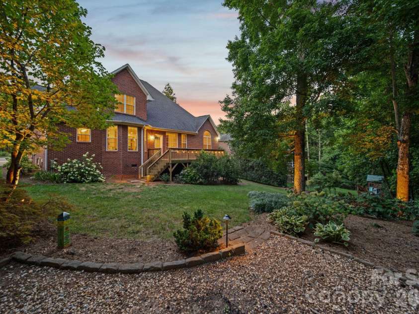4333 Winder Trail, Gastonia, NC 28056.  MLS# CAR4409646, YatesRealty ID 40569. 