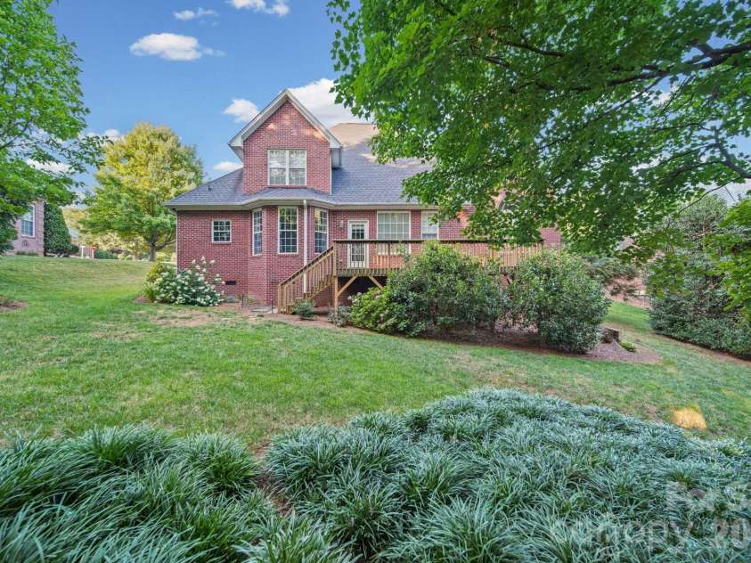 4333 Winder Trail, Gastonia, NC 28056.  MLS# CAR4409646, YatesRealty ID 40569. 