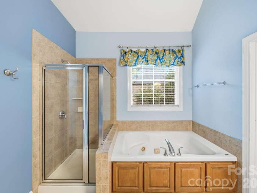 4333 Winder Trail, Gastonia, NC 28056.  MLS# CAR4409646, YatesRealty ID 40569. 