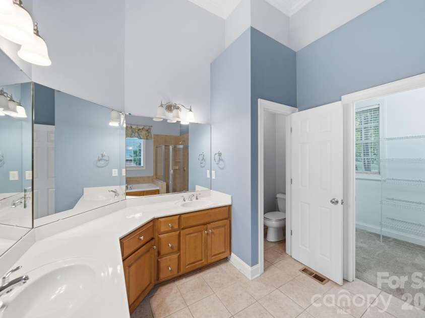 4333 Winder Trail, Gastonia, NC 28056.  MLS# CAR4409646, YatesRealty ID 40569. 