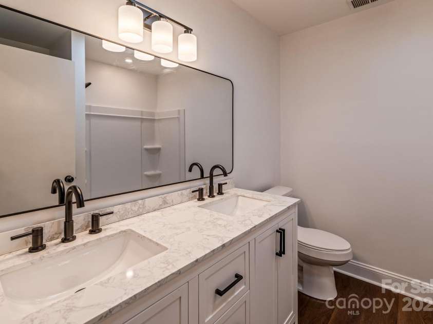 155 Mcallister Road, Statesville, NC 28625.  MLS# CAR4273725, YatesRealty ID 4057. 