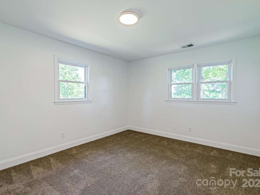 155 Mcallister Road, Statesville, NC 28625.  MLS# CAR4273725, YatesRealty ID 4057. 