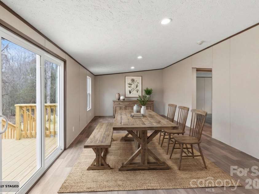 1685 Dawnview Lane, Lincolnton, NC 28092.  MLS# CAR4356599, YatesRealty ID 4057. 