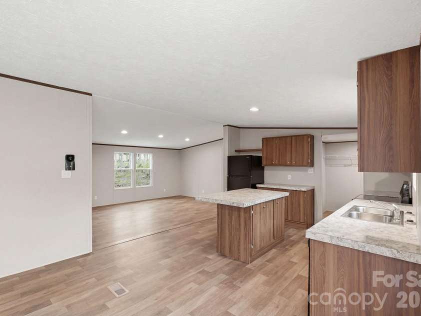 1685 Dawnview Lane, Lincolnton, NC 28092.  MLS# CAR4356599, YatesRealty ID 4057. 