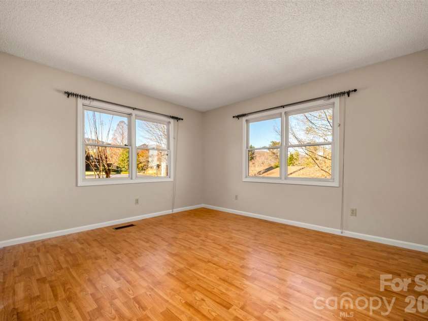 77 Chestnut Street, Tryon, NC 28782.  MLS# CAR4241972, YatesRealty ID 4057. 