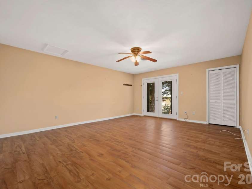 77 Chestnut Street, Tryon, NC 28782.  MLS# CAR4241972, YatesRealty ID 4057. 