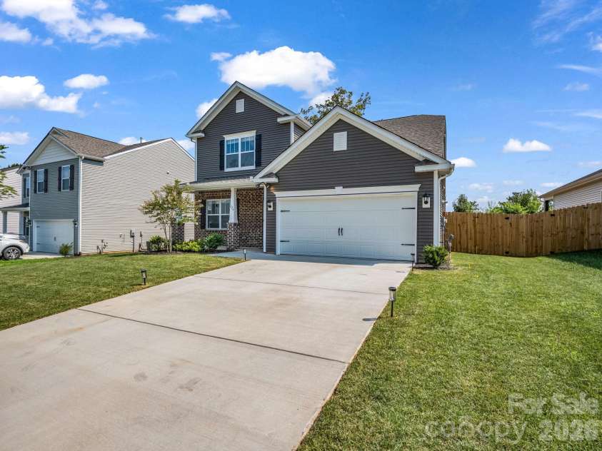 126 Ashelyn Park Drive, Fletcher, NC 28732.  MLS# CAR4409289, YatesRealty ID 40570. 