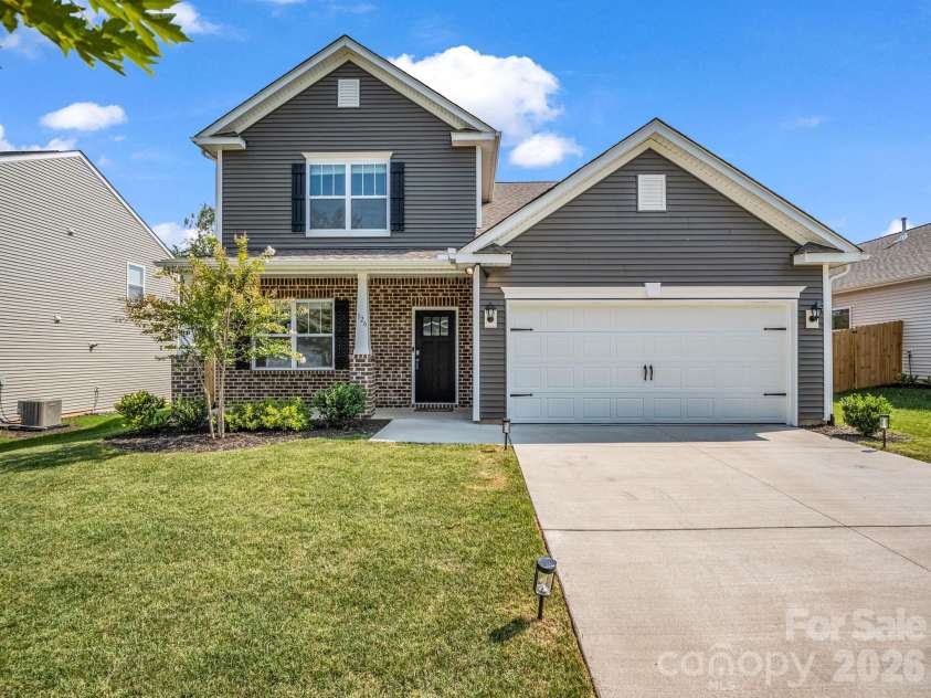 126 Ashelyn Park Drive, Fletcher, NC 28732.  MLS# CAR4409289, YatesRealty ID 40570. 