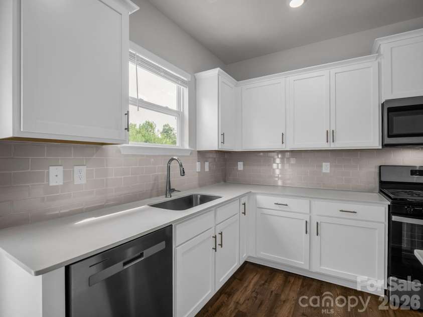 126 Ashelyn Park Drive, Fletcher, NC 28732.  MLS# CAR4409289, YatesRealty ID 40570. 