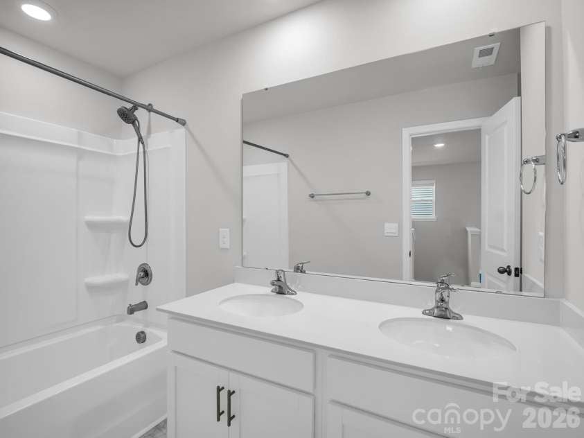 126 Ashelyn Park Drive, Fletcher, NC 28732.  MLS# CAR4409289, YatesRealty ID 40570. 