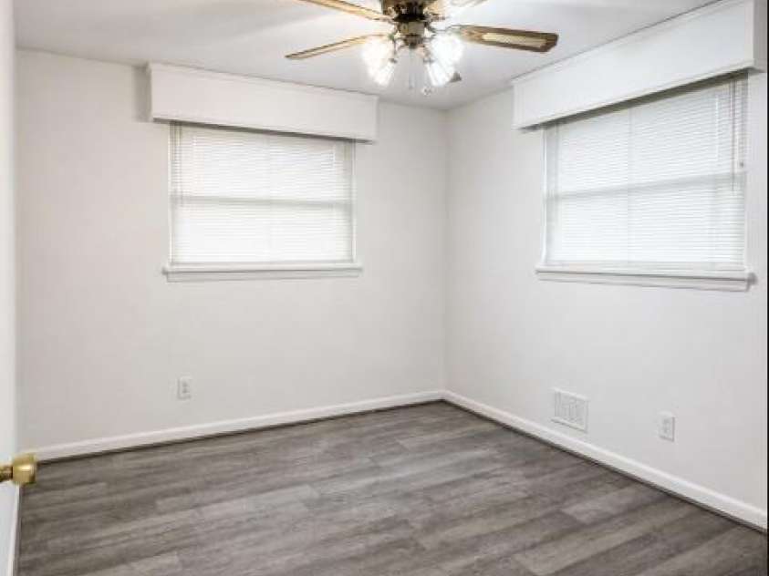 1857 8th Street Drive, Hickory, NC 28601.  MLS# CAR4409790, YatesRealty ID 40571. 
