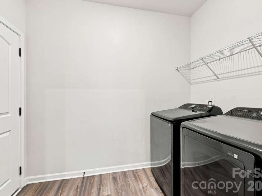 4816 Raspberry Knoll Drive, Charlotte, NC 28208.  MLS# CAR4405142, YatesRealty ID 40572. 
