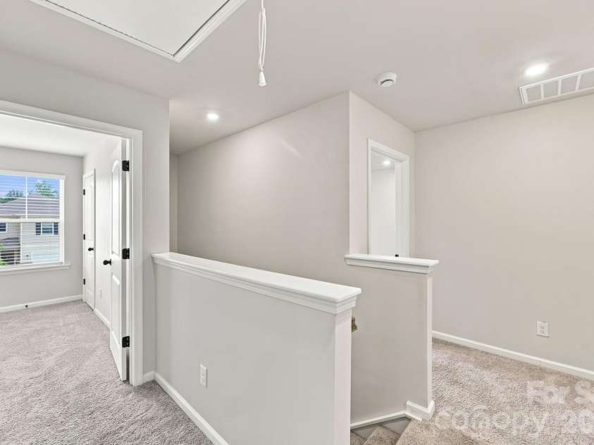 4816 Raspberry Knoll Drive, Charlotte, NC 28208.  MLS# CAR4405142, YatesRealty ID 40572. 