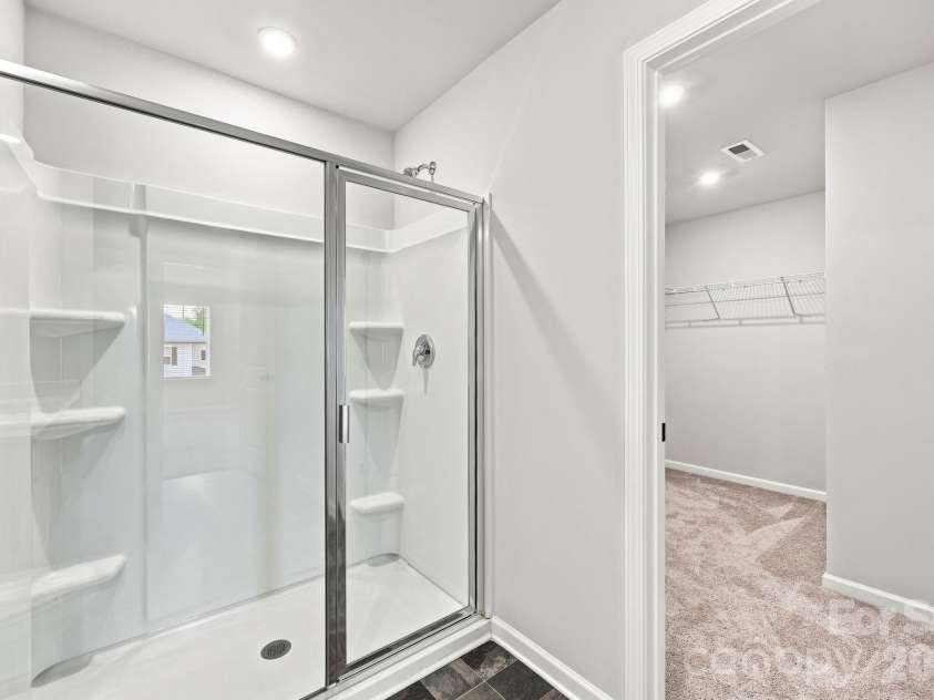 4816 Raspberry Knoll Drive, Charlotte, NC 28208.  MLS# CAR4405142, YatesRealty ID 40572. 