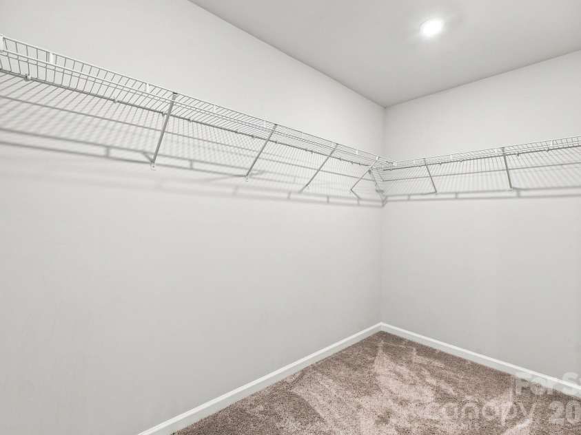 4816 Raspberry Knoll Drive, Charlotte, NC 28208.  MLS# CAR4405142, YatesRealty ID 40572. 