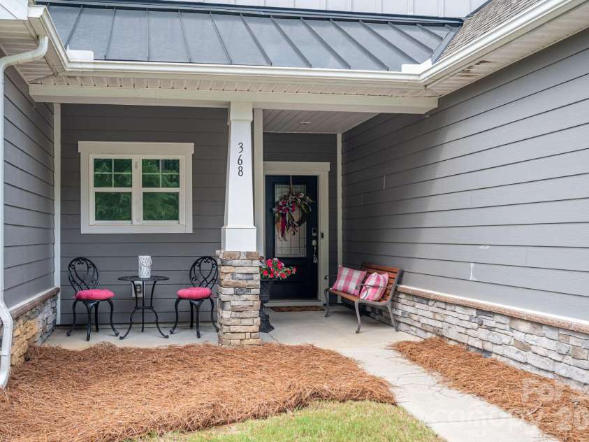 368 Picasso Trail, Mount Holly, NC 28120.  MLS# CAR4409025, YatesRealty ID 40575. 