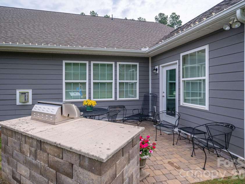 368 Picasso Trail, Mount Holly, NC 28120.  MLS# CAR4409025, YatesRealty ID 40575. 