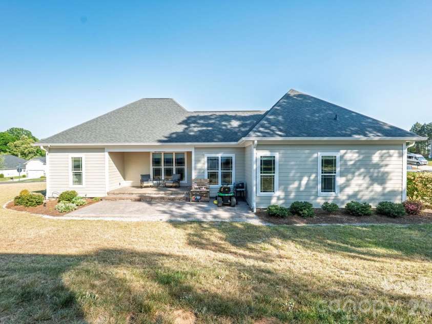 285 Jaida Lane, Oakboro, NC 28129.  MLS# CAR4408488, YatesRealty ID 40576. Backyard