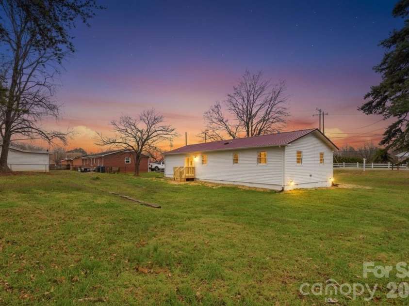 339 Eastway Drive, Troutman, NC 28166.  MLS# CAR4341435, YatesRealty ID 4058. 