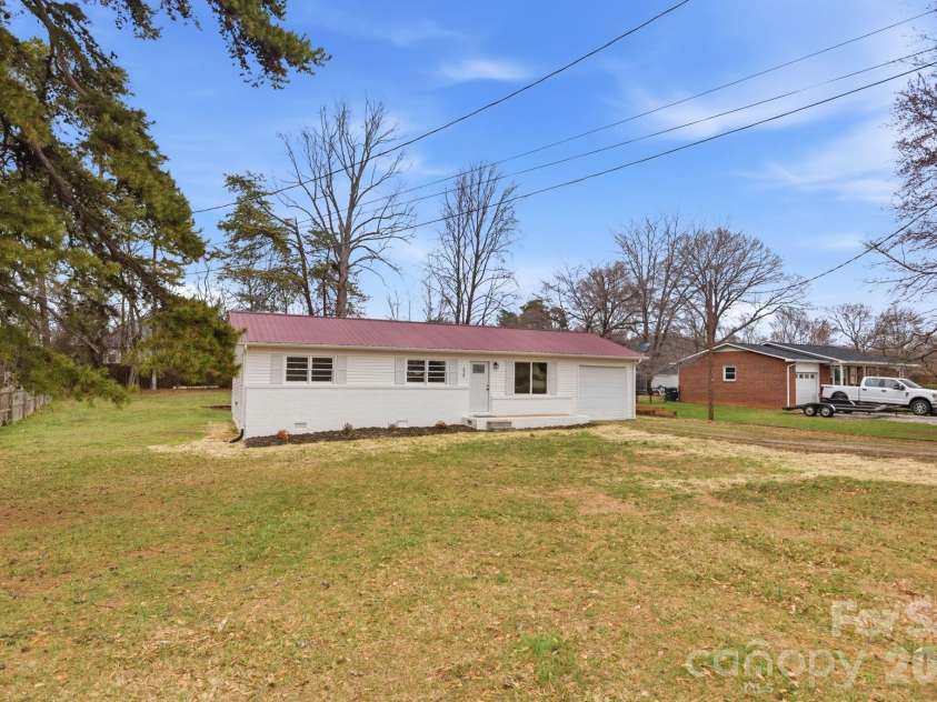 339 Eastway Drive, Troutman, NC 28166.  MLS# CAR4341435, YatesRealty ID 4058. 