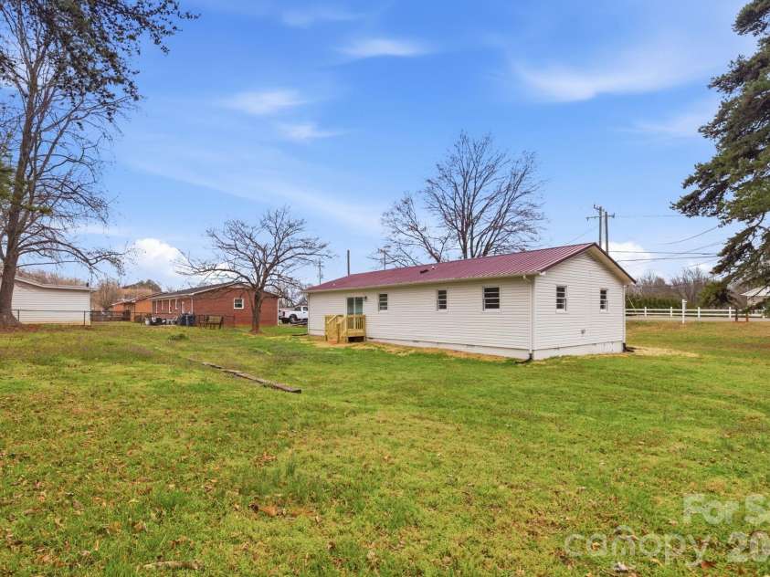 339 Eastway Drive, Troutman, NC 28166.  MLS# CAR4341435, YatesRealty ID 4058. 